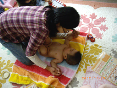 ベビーマッサージ教室　ａｐｒｉｃｏｔ_1