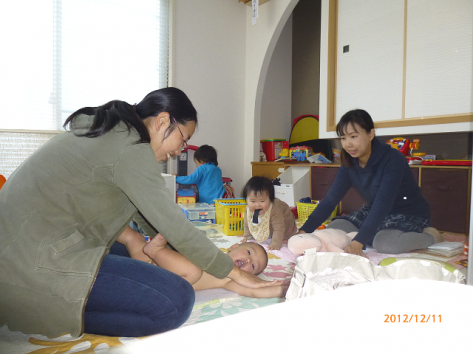 ベビーマッサージ教室　ａｐｒｉｃｏｔ