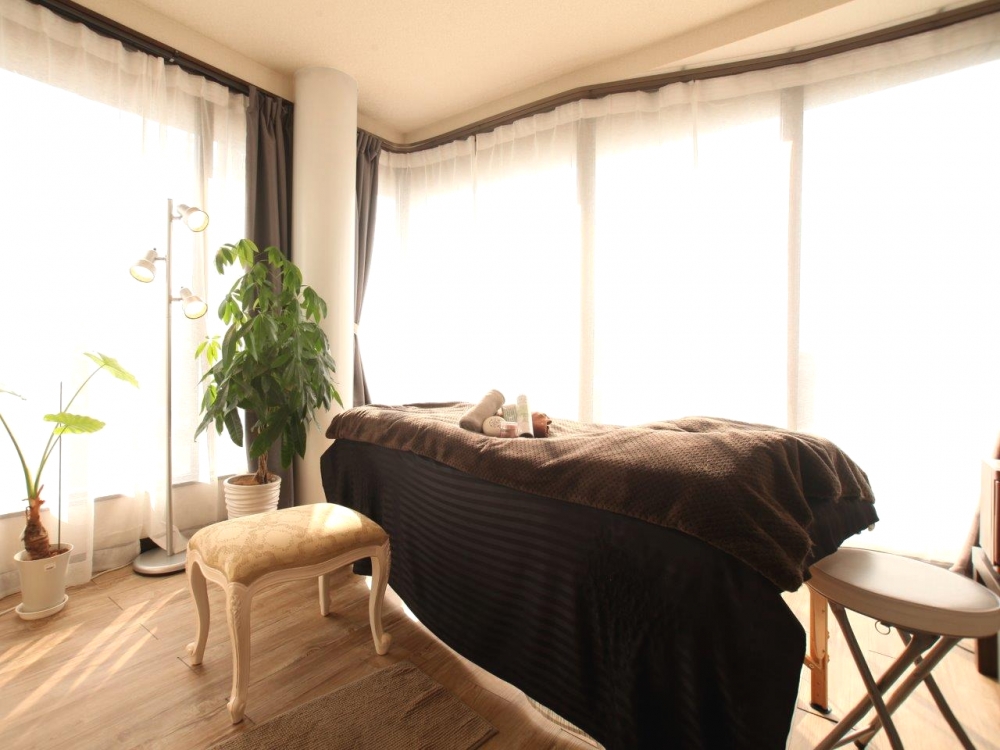 彫刻リンパ認定サロン&スクールReponatu_1