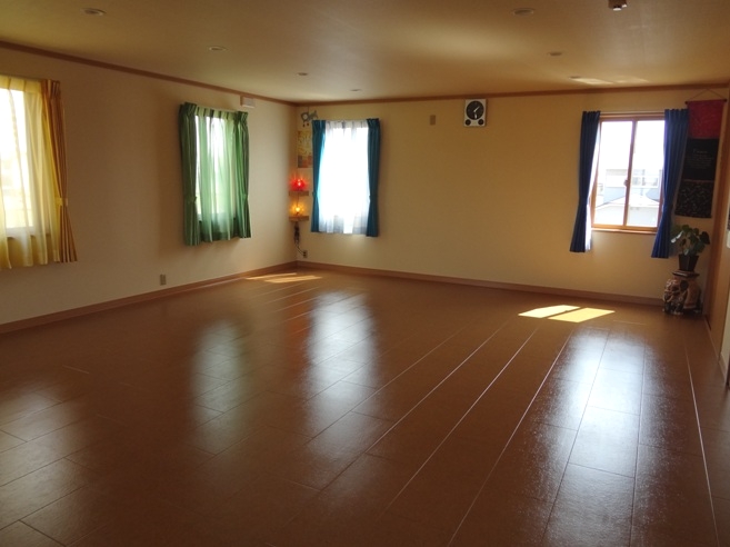 笑エムヨガスタジオ_1