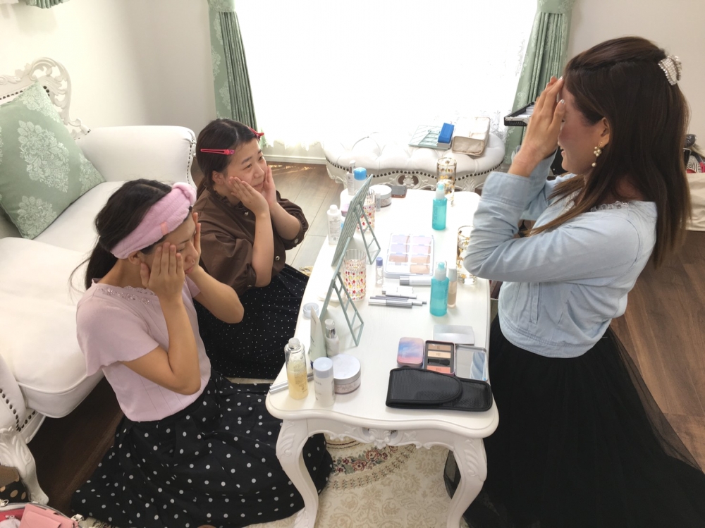 R&M beauty specialist_1