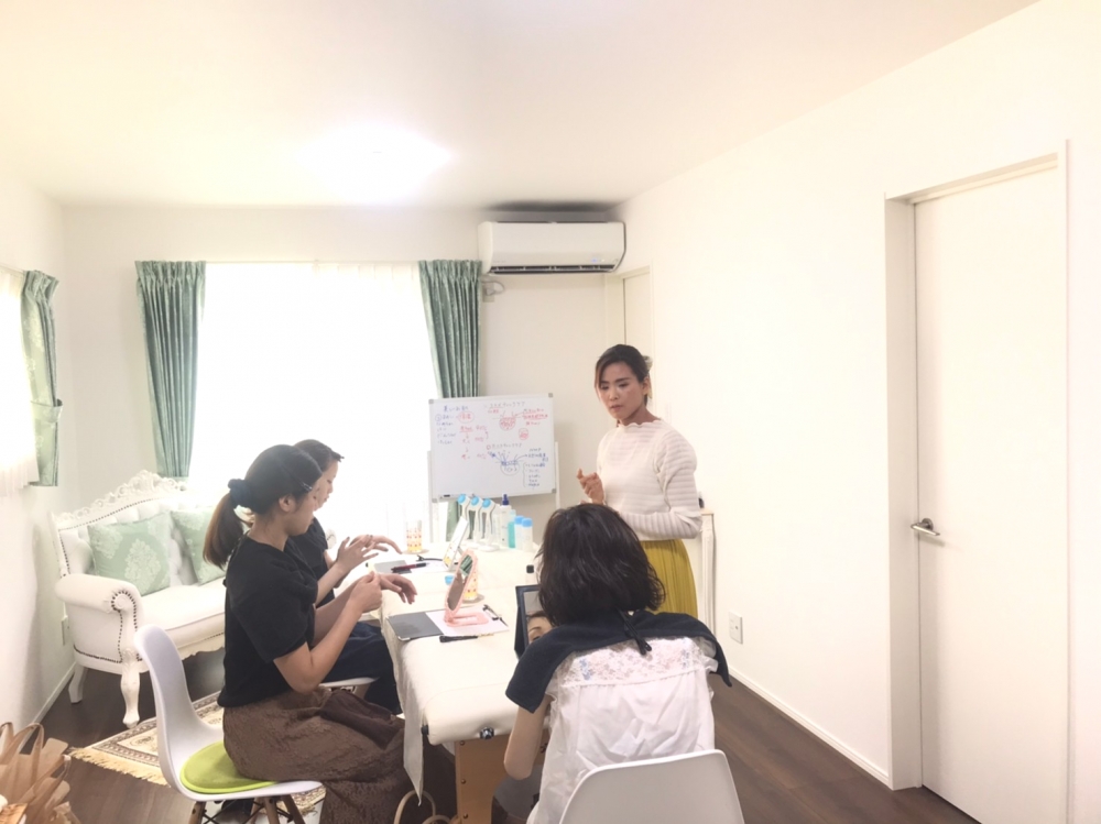 R&M beauty specialist_2