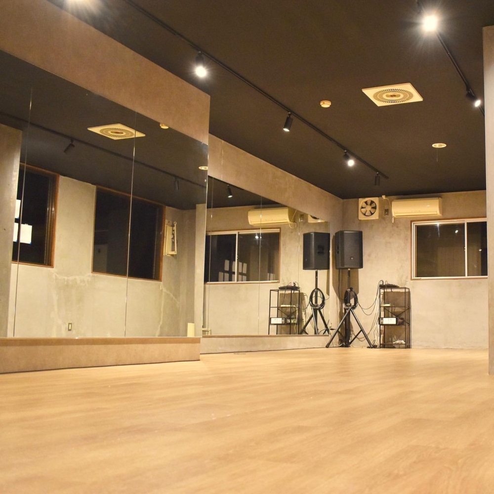 Dance Studio THE ONE  ダンススタジオ　ザワン_11