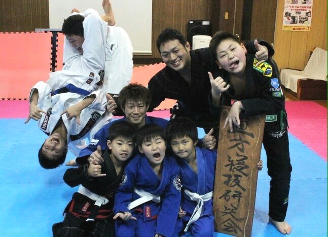 直方寝技研究会