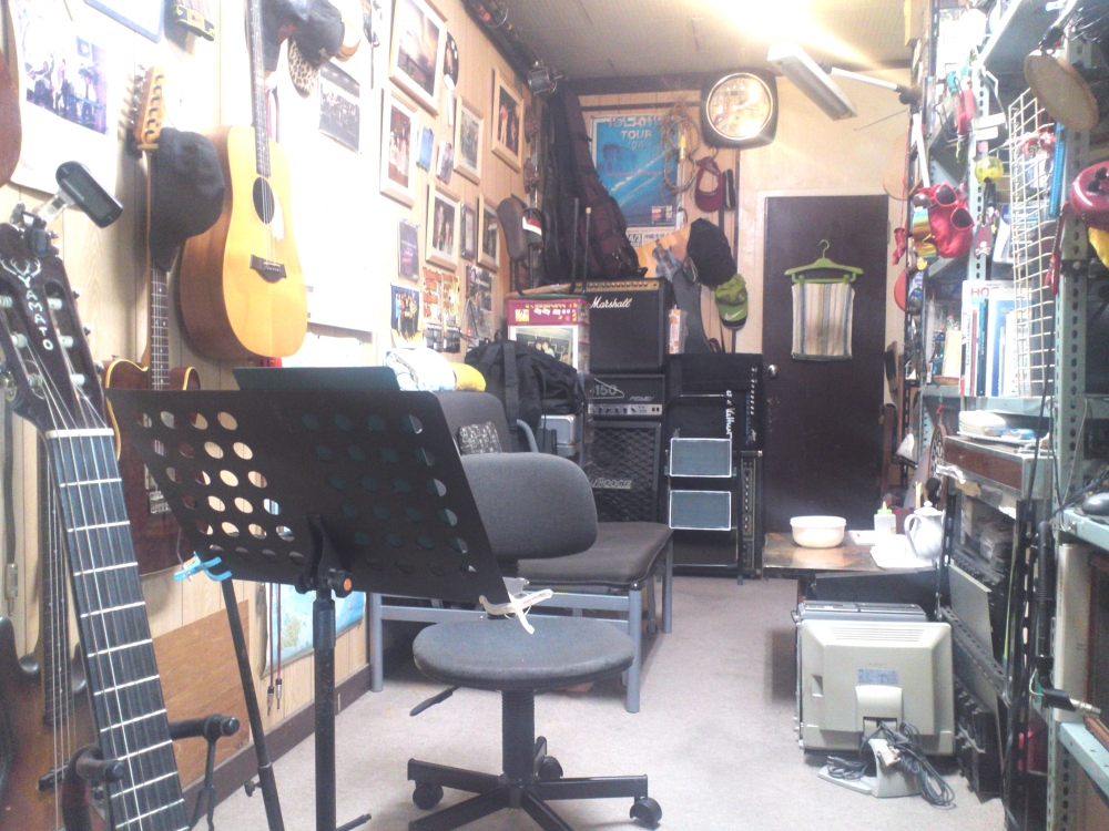 スタジオＭＯＭＯギタースクール