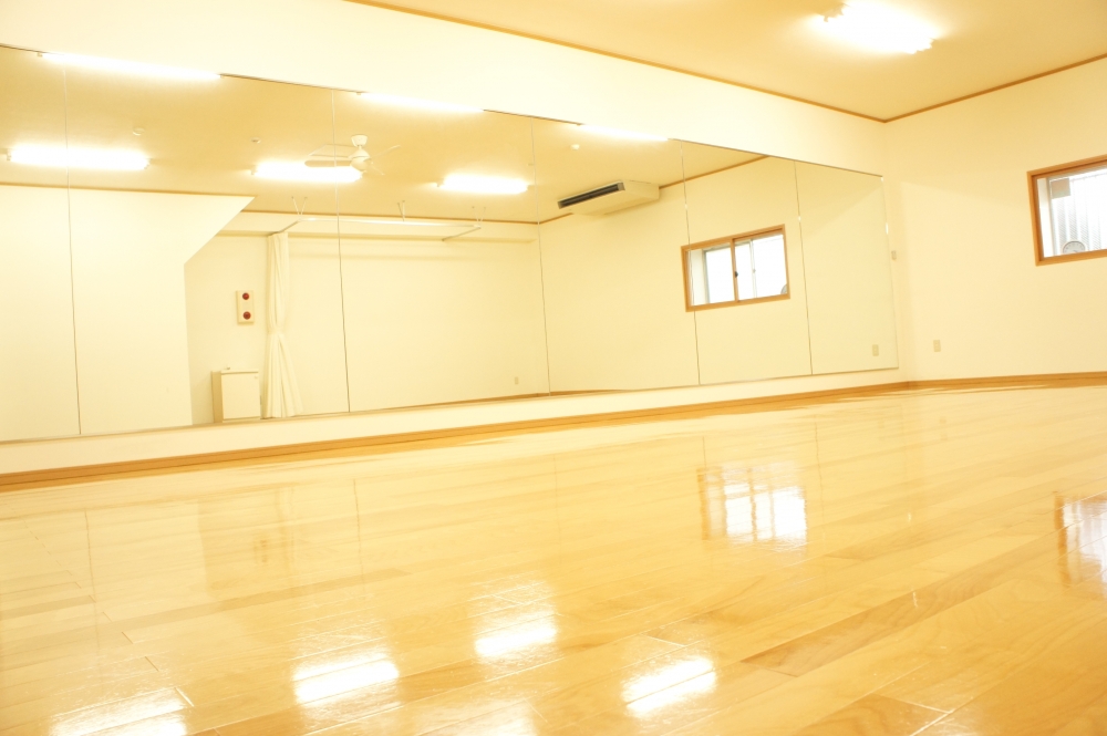 ｅｍａｎａｔｉｏｎＤａｎｃｅＳｔｕｄｉｏ_2