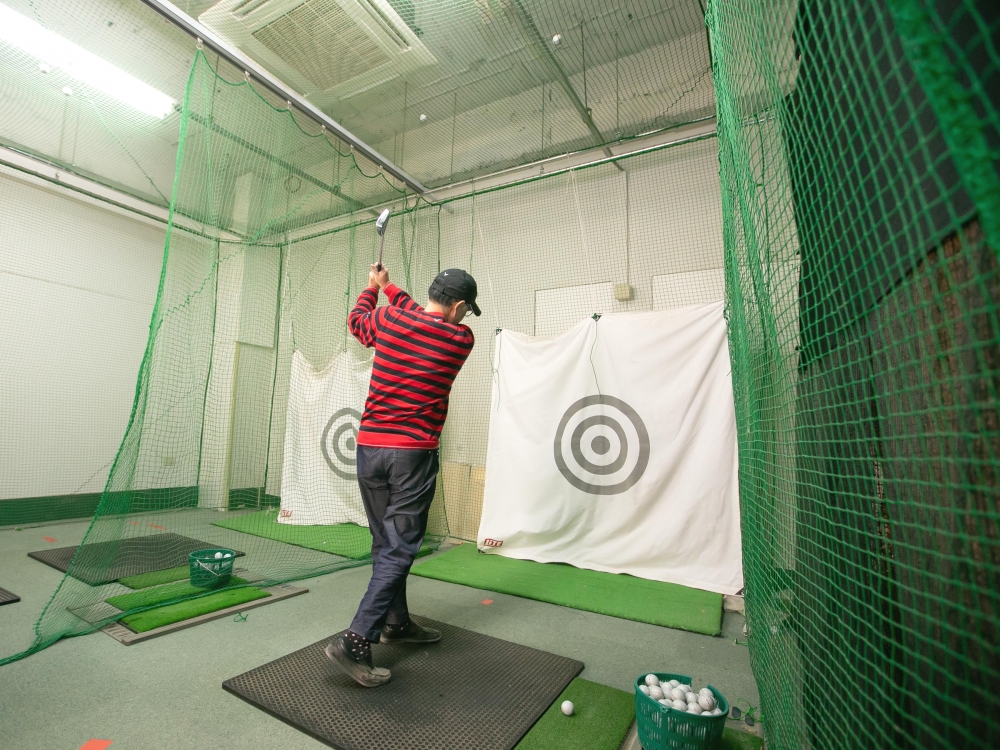 インドアゴルフリバースフィールド_3