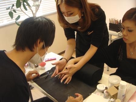 rire nail school （リールネイルスクール）代々木駅１分、新宿駅５分、南新宿駅４分☆_1