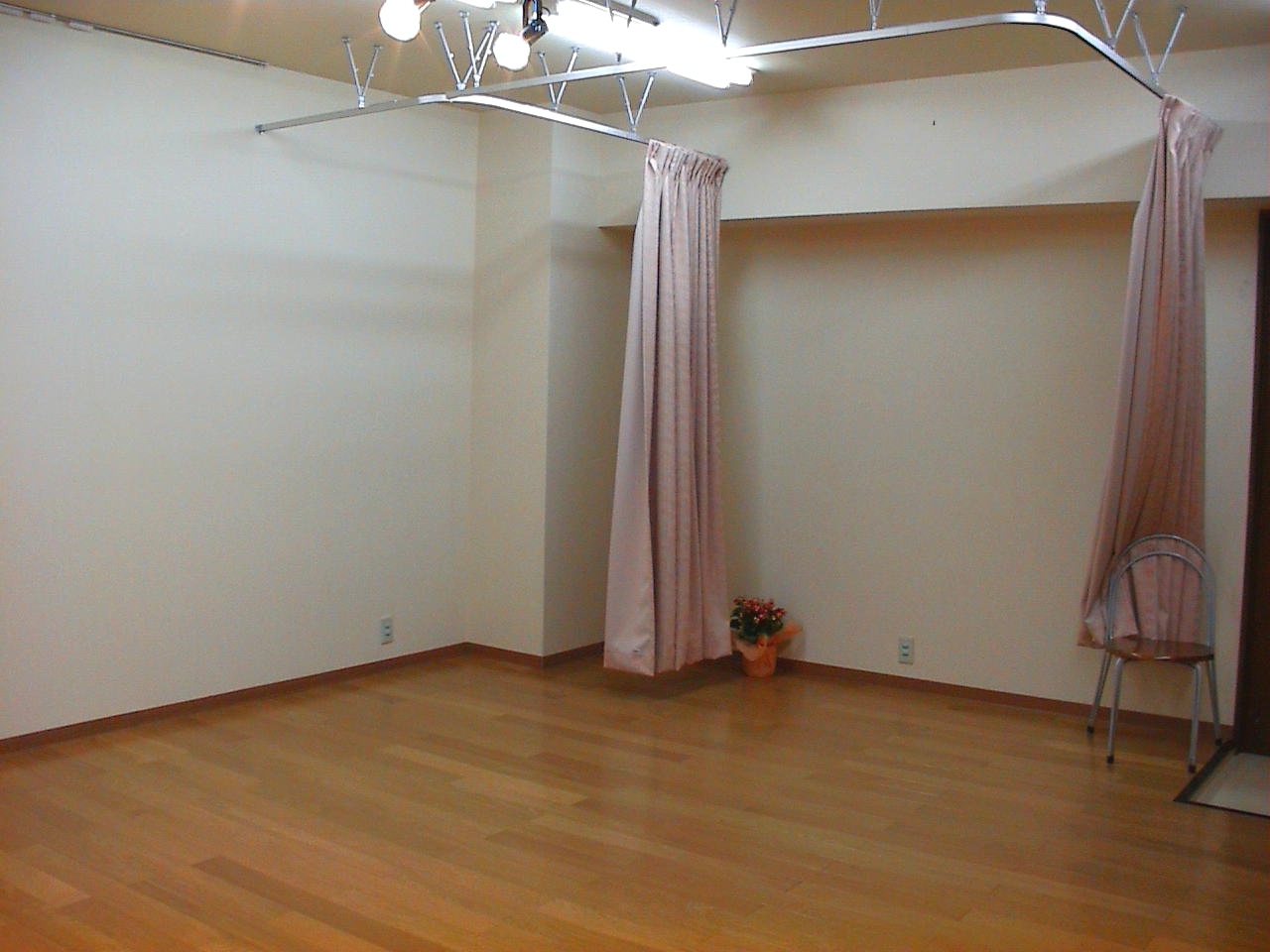 アンジャリ　レンタル　スタジオ