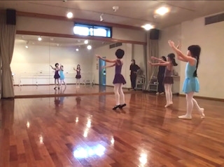 LUNCHBOX DANCE SCHOOL _1