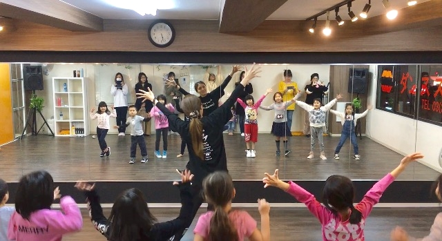 ムーヴメントダンススクール　movement dance school 上野校_2