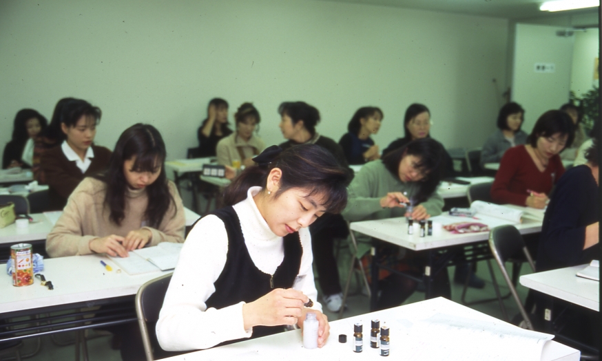 日本アロマコーディネータースクール　東京本部_2