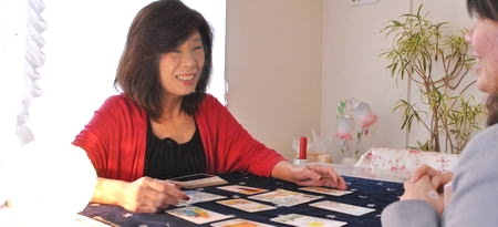 占い東銀座の母ena