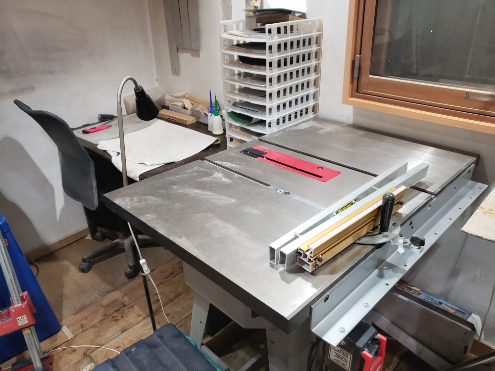 T.G.F　Takumu's Guitar Factory _1