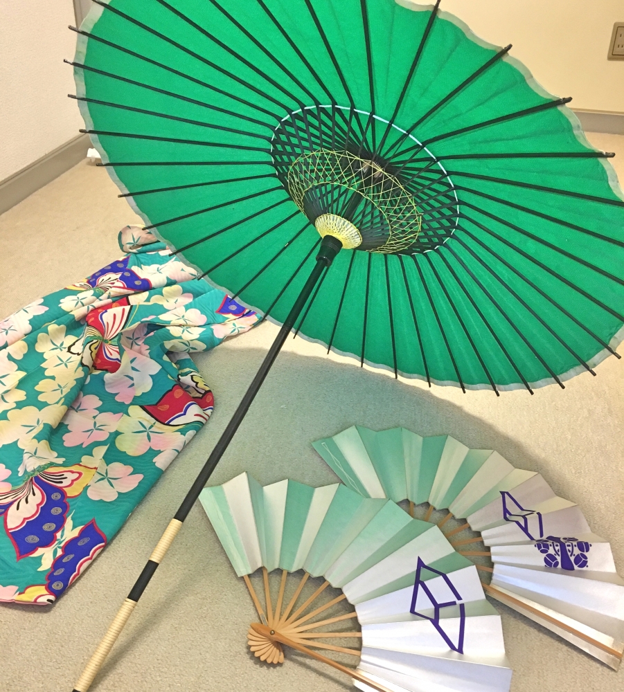 着付け教室/出張着付け・朱扇