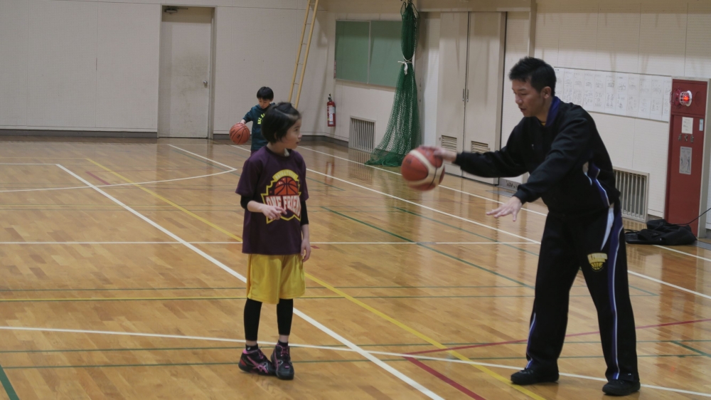 ＯＮＥ　ＦＲＩＥＮＤバスケットボールスクール_4