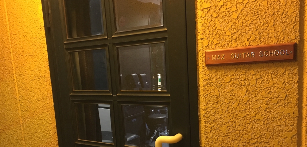 MazGuitarSchool_4