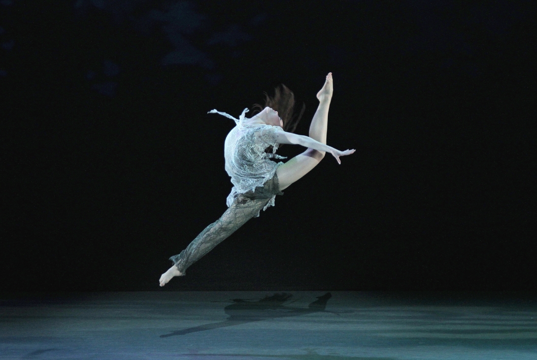 窪内絹子モダンバレエスタジオ_0