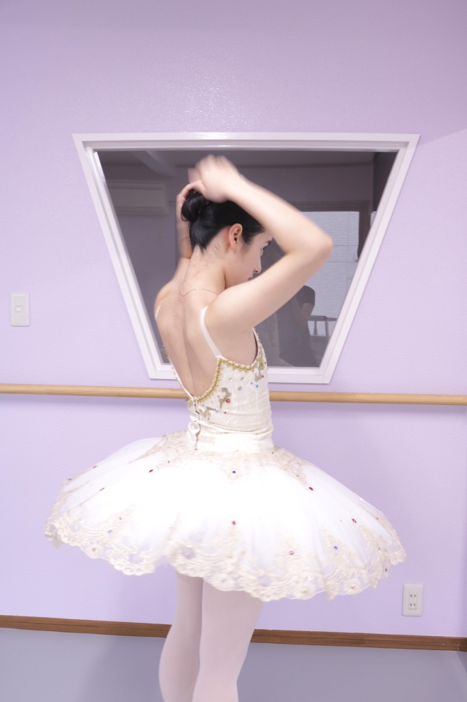 AYA BALLERI STUDIO_1