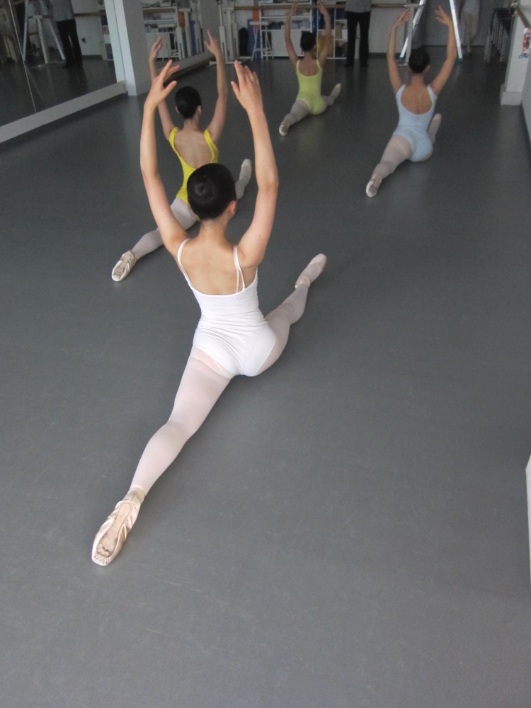 ＳＴＵＤＩＯ　ＺＥＲＯ　大竹バレエ研究所_4