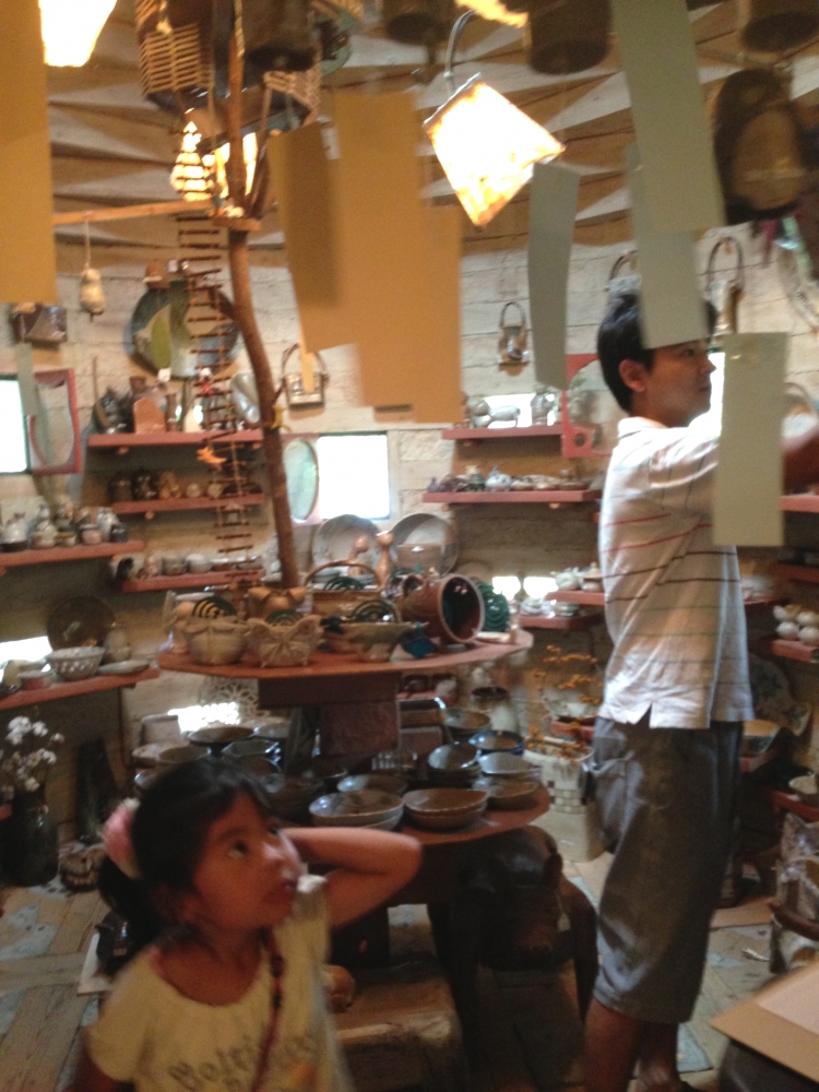 喫茶・ギャラリー 壷小屋