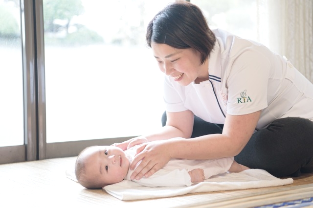 ベビーマッサージ教室＊つむぎて