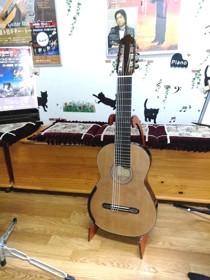 中峰秀雄 ギター教室