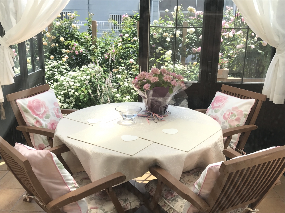 Salon de Rose Garden_3
