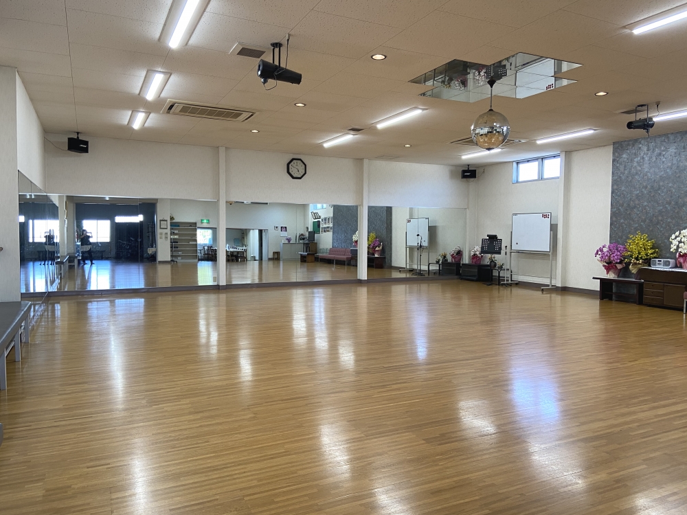 ダンススタジオライブ