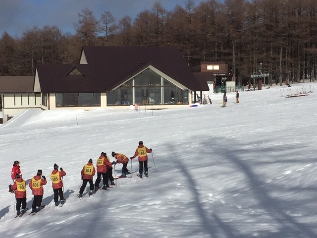 湯の丸スキー学校事務局_3