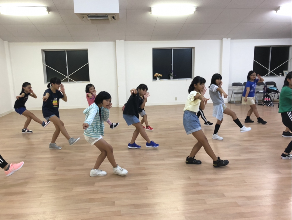 DANCE SCHOOL LINUS 尾張旭校_2