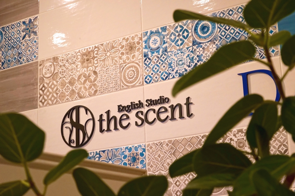 English Studio the scent_2