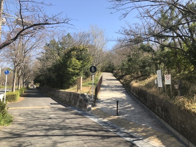 屋根のないラブネィチャーフィットネスジム名古屋平和公園教室_2