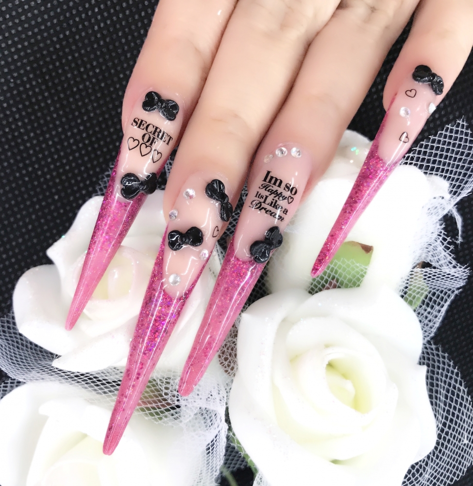 3Dネイルアート&ネイルスクール Diamond Girl's 