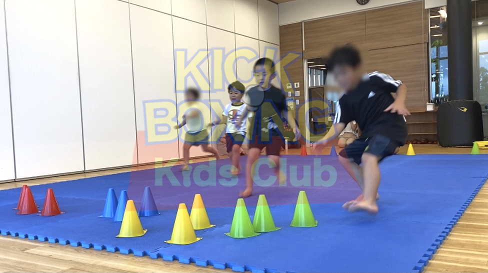 Kids Kickboxing Club 高槻_3