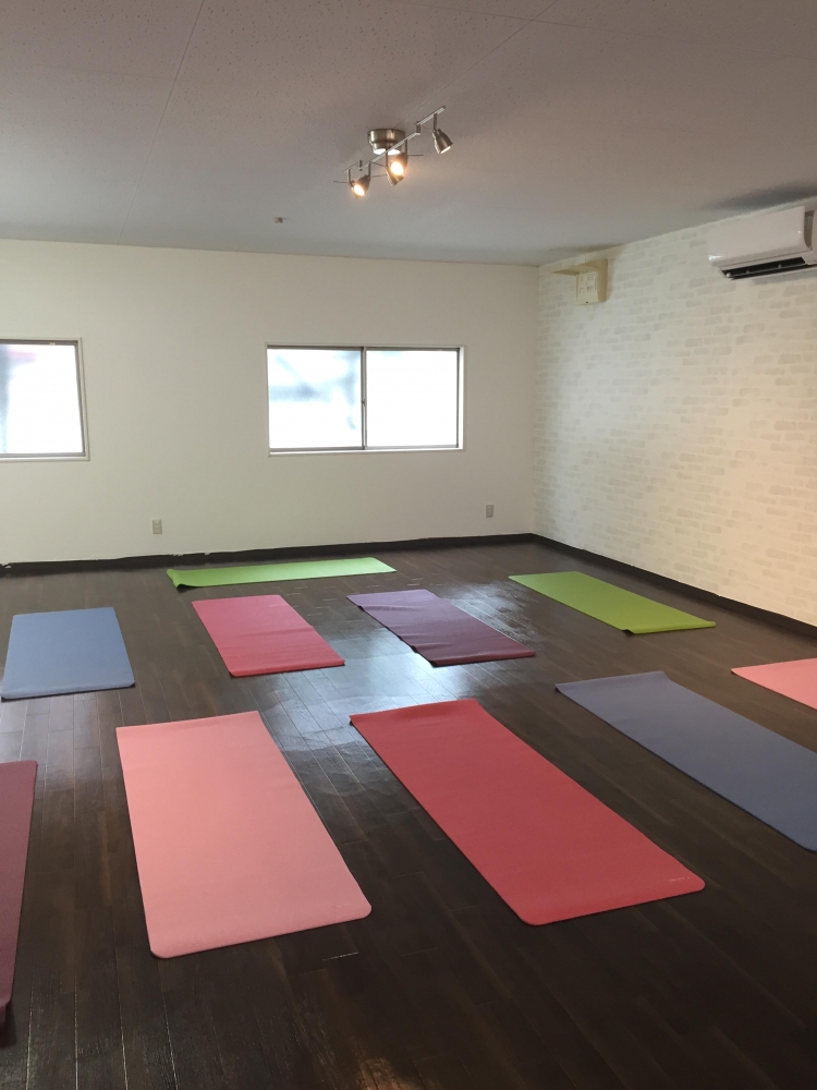 サンダラ　リラックス　ヨガ_3