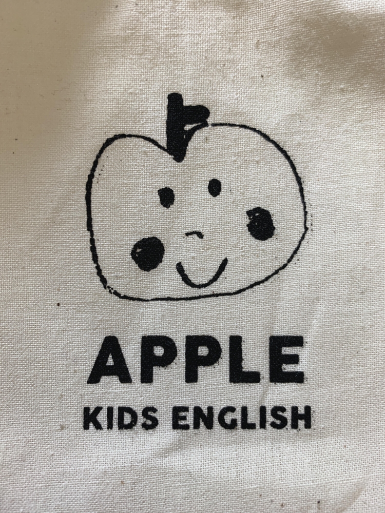 APPLE kids English＆yoga GYM_1