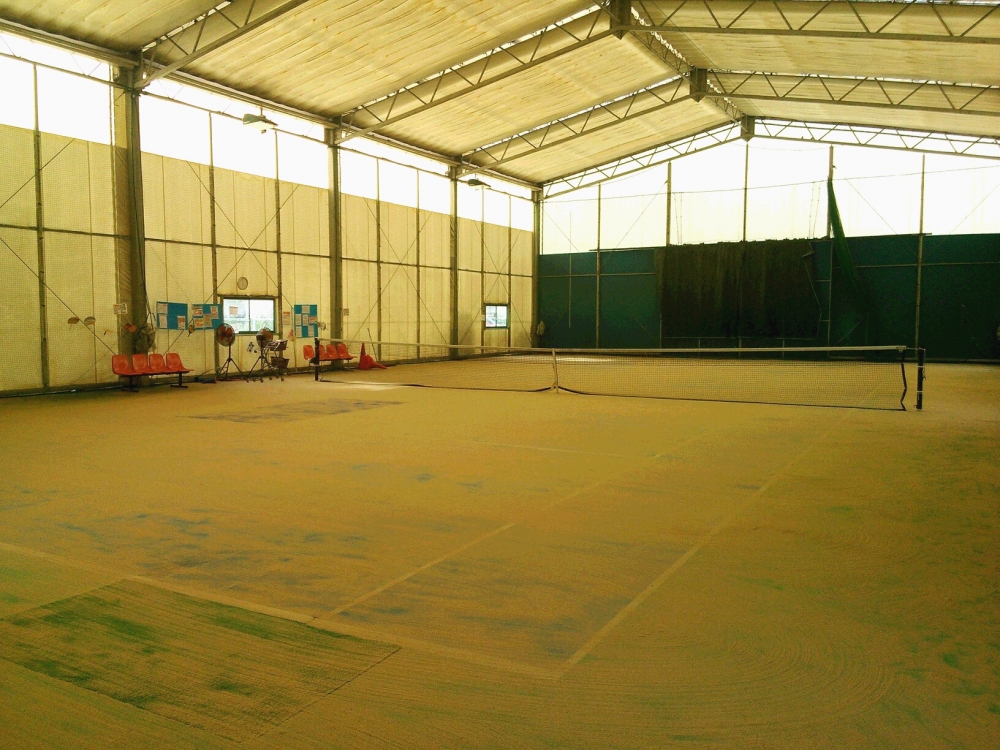 久宝寺口インドアテニススクール