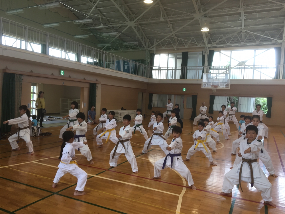 錬心舘空手道（明石市大久保町） - MANAMUSUBI(まなむすび) - 才能の別け隔てなく、望む力を最速で