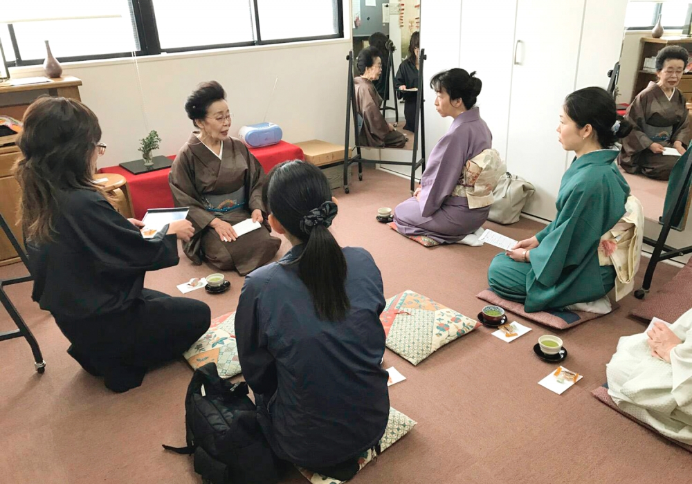 まるひめきもの学院