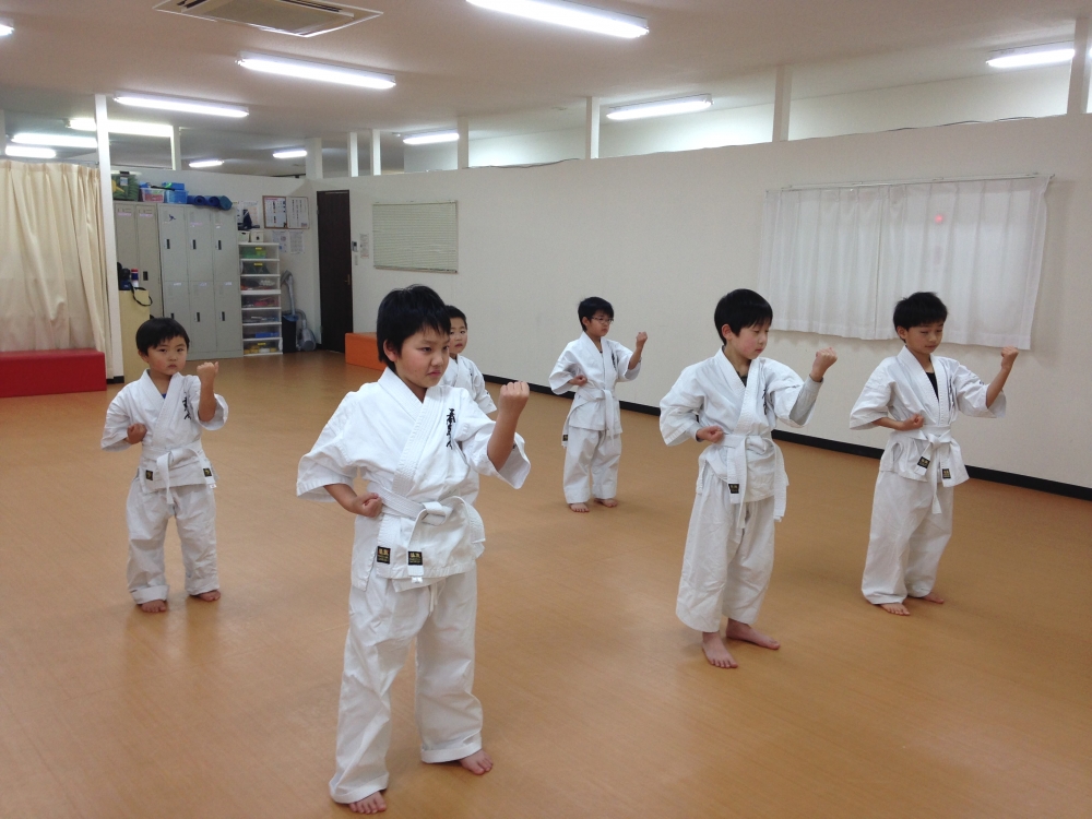 ちびっこ空手 小束台_1