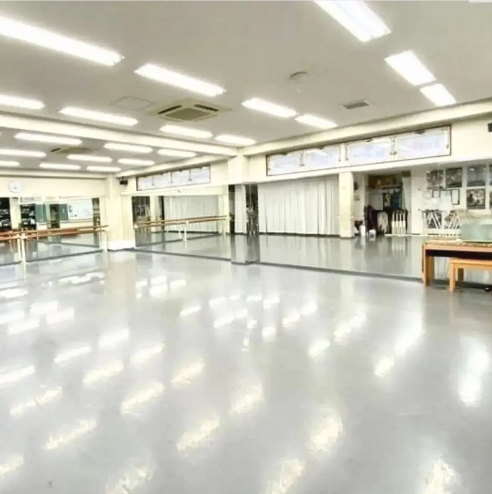 Crest Ballet Academy _2