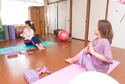 Aroma Yoga （アロマヨガ）新町寺の内　