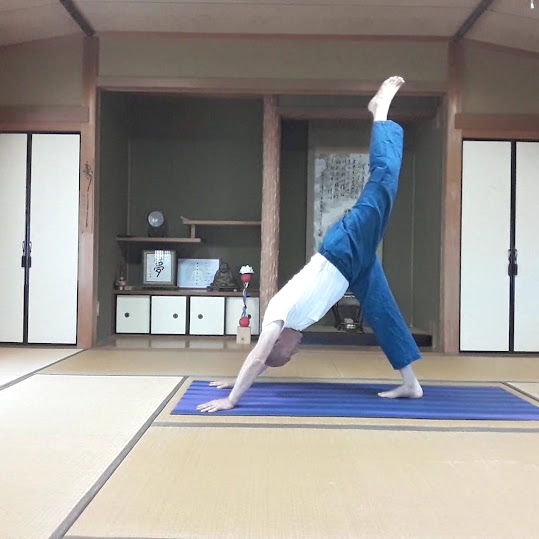 長松寺ヨガ道場_4